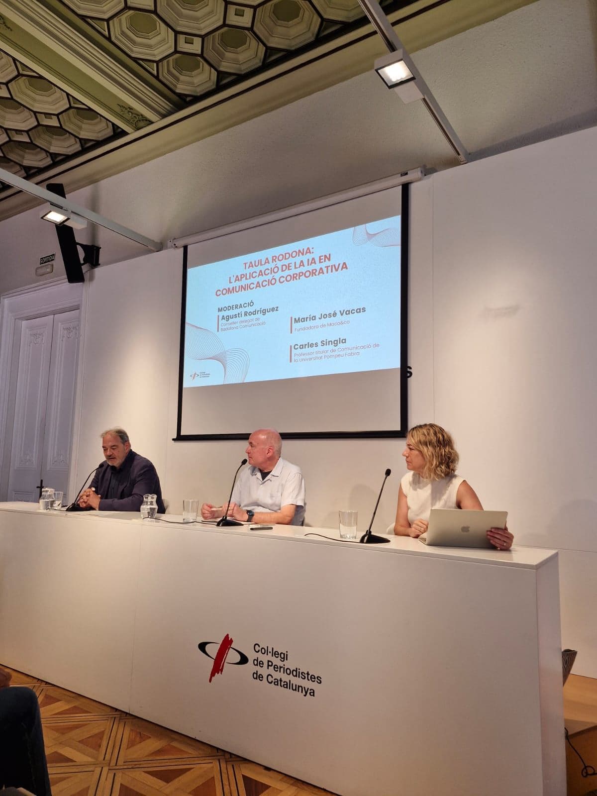 La pregunta que dejó en silencio a una sala llena de profesionales de la comunicación - Artículo de blog de Maco&Co sobre comunicación estratégica y empresarial