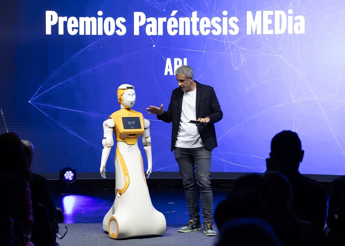 Premis Paréntesis MEDia - Recorte de prensa y medios de comunicación 1